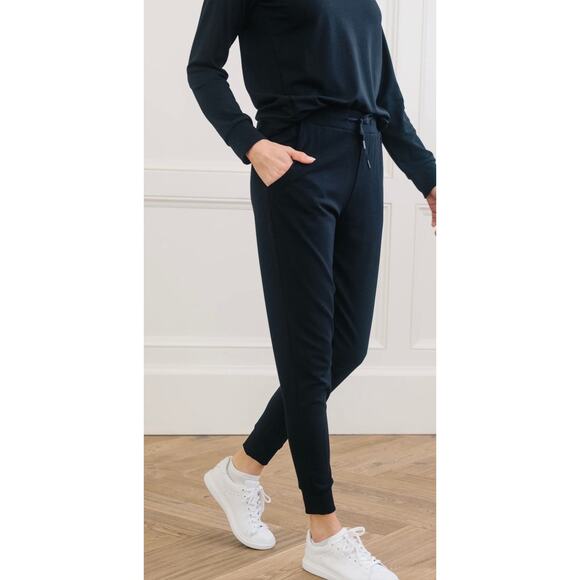 Cozy Earth Women’s Bamboo Joggers Sweatpants Black Medium Soft Stretchy Pants - Picture 2 of 11